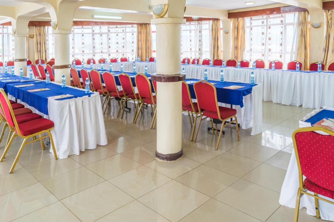 Chester Hotel Накуру Экстерьер фото